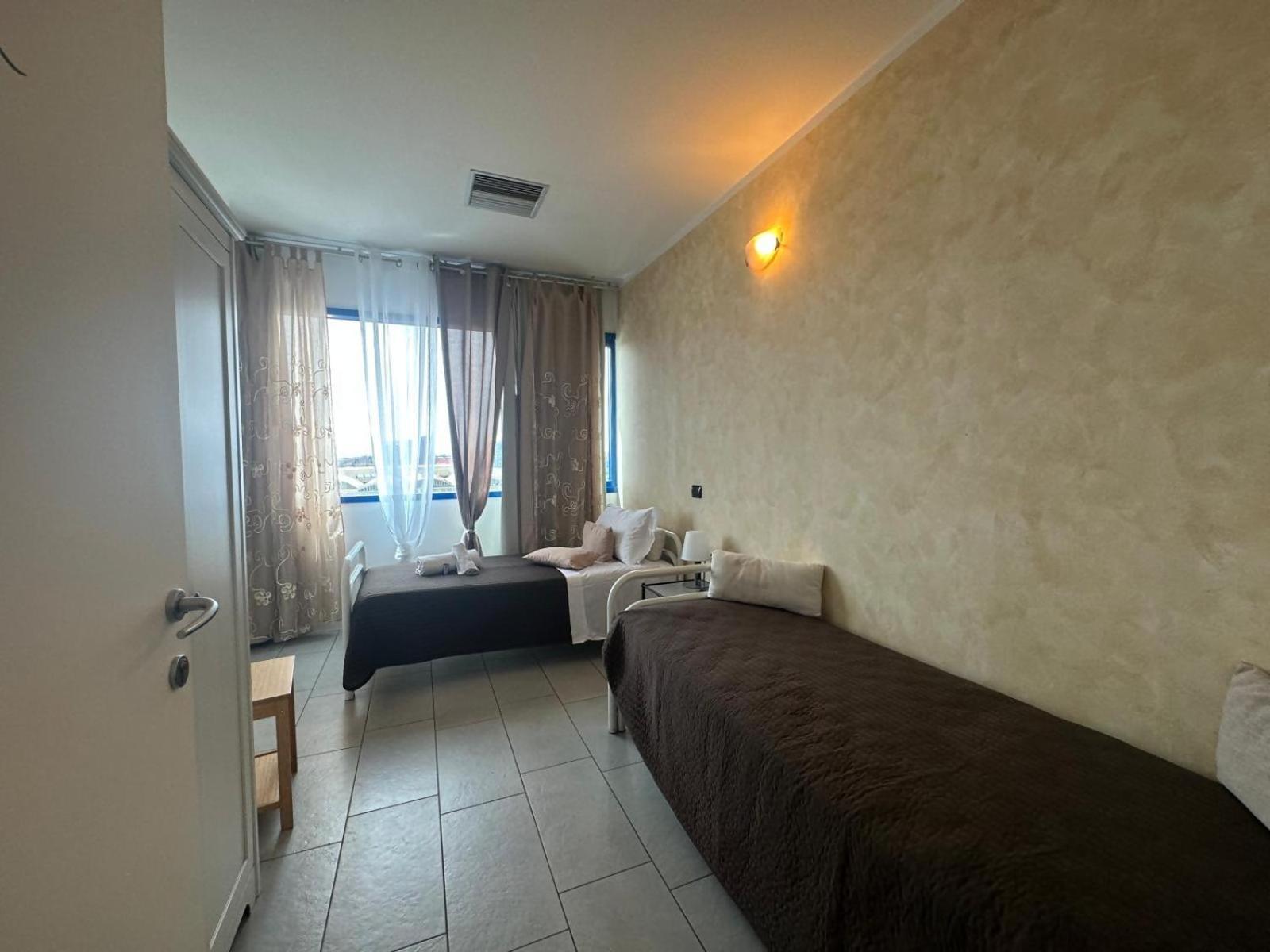 Main Street Verona Fiera Destiny Home 11 Luaran gambar
